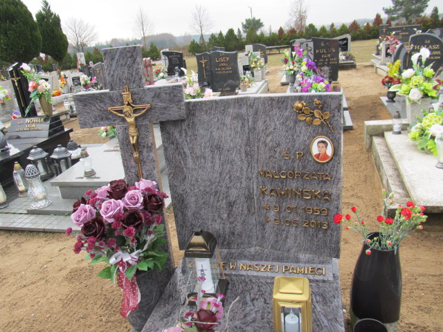 Małgorzata Kamińska 1959 Zębowo - Grobonet - Wyszukiwarka osób pochowanych